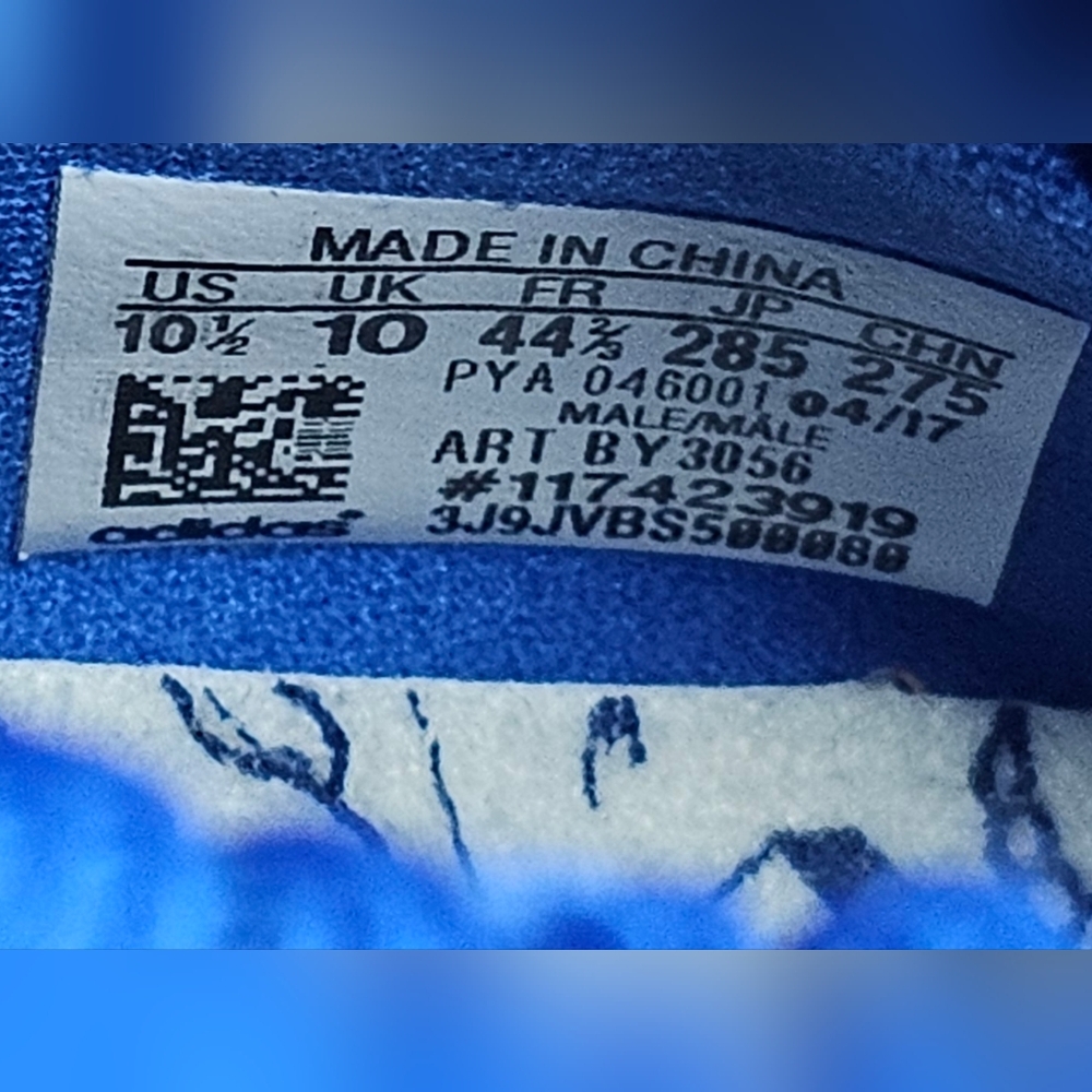 Adidas Ultra Boost Mid Run Thru Time Consortium - Picture 2 of 8